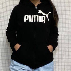 YL Puma zip up hoodie in great condition!